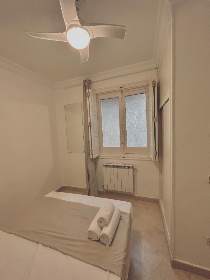 Villa Rooms Madrid Exterior photo